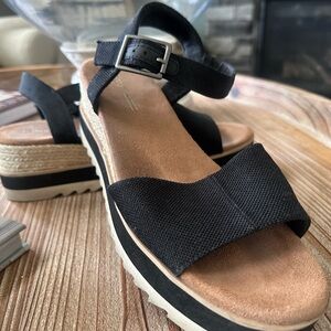 Black Platform Sandals